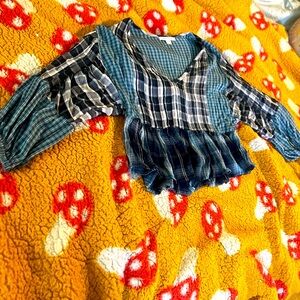 Small Cottage Core Cropped Blouse